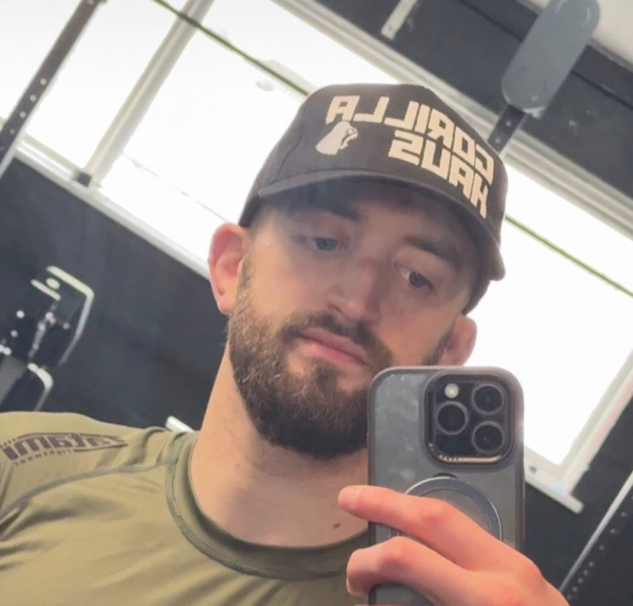 GORILLA HAUS OG strip back curved peak