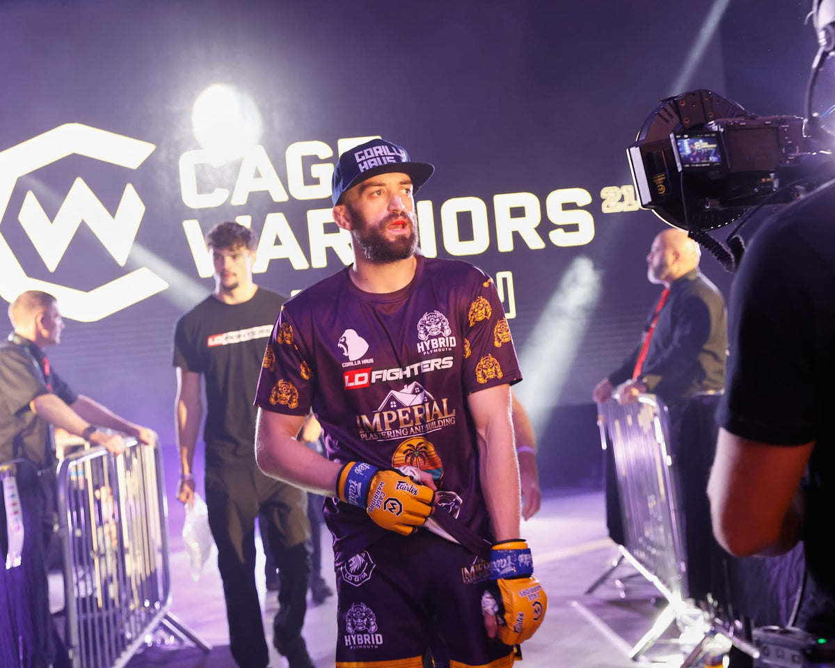 Custom MMA fight kit
